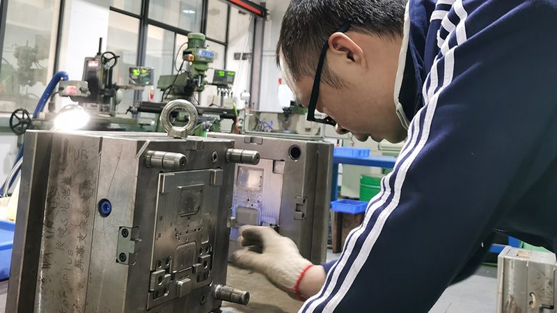 吹塑模具安装调试全流程解析