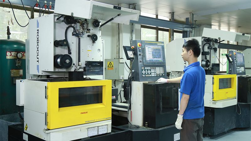 双色模具：深圳生产商如何引领行业潮流**
