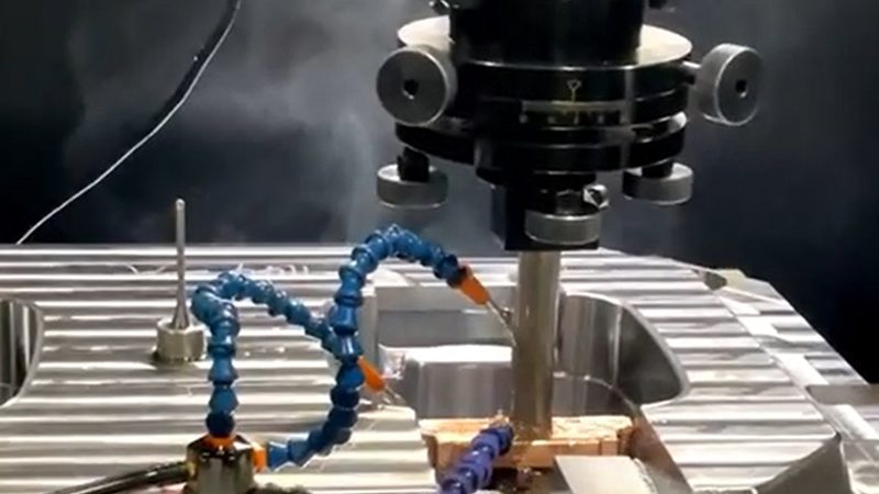 高精度拉伸模具：揭秘其制造工艺与选型要点**